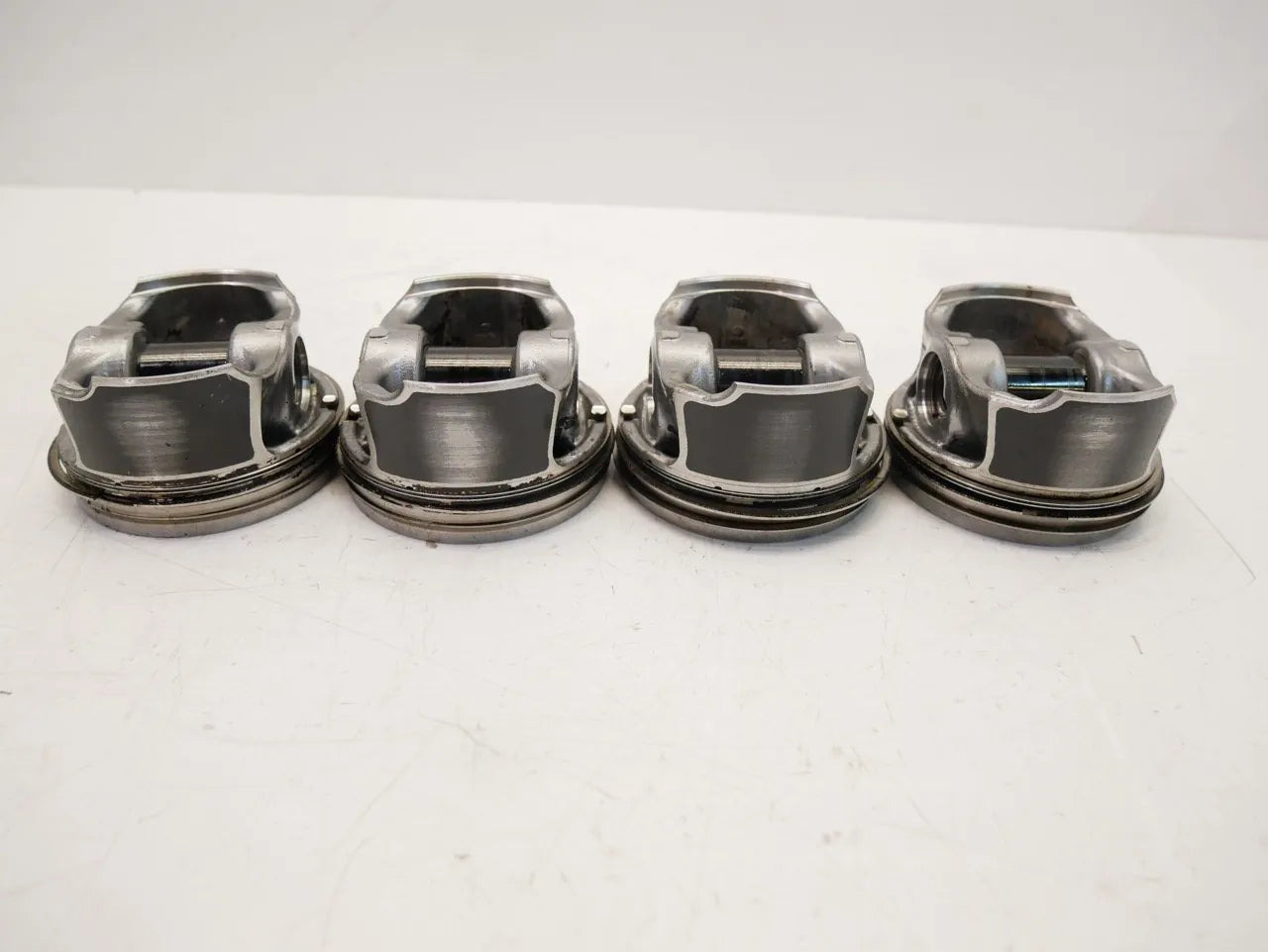 Pistones Audi Volkswagen Q3 TT Golf VI Passat B6 2,0 TFSI TSI CCTA CCT 06HBJ 4 unidades