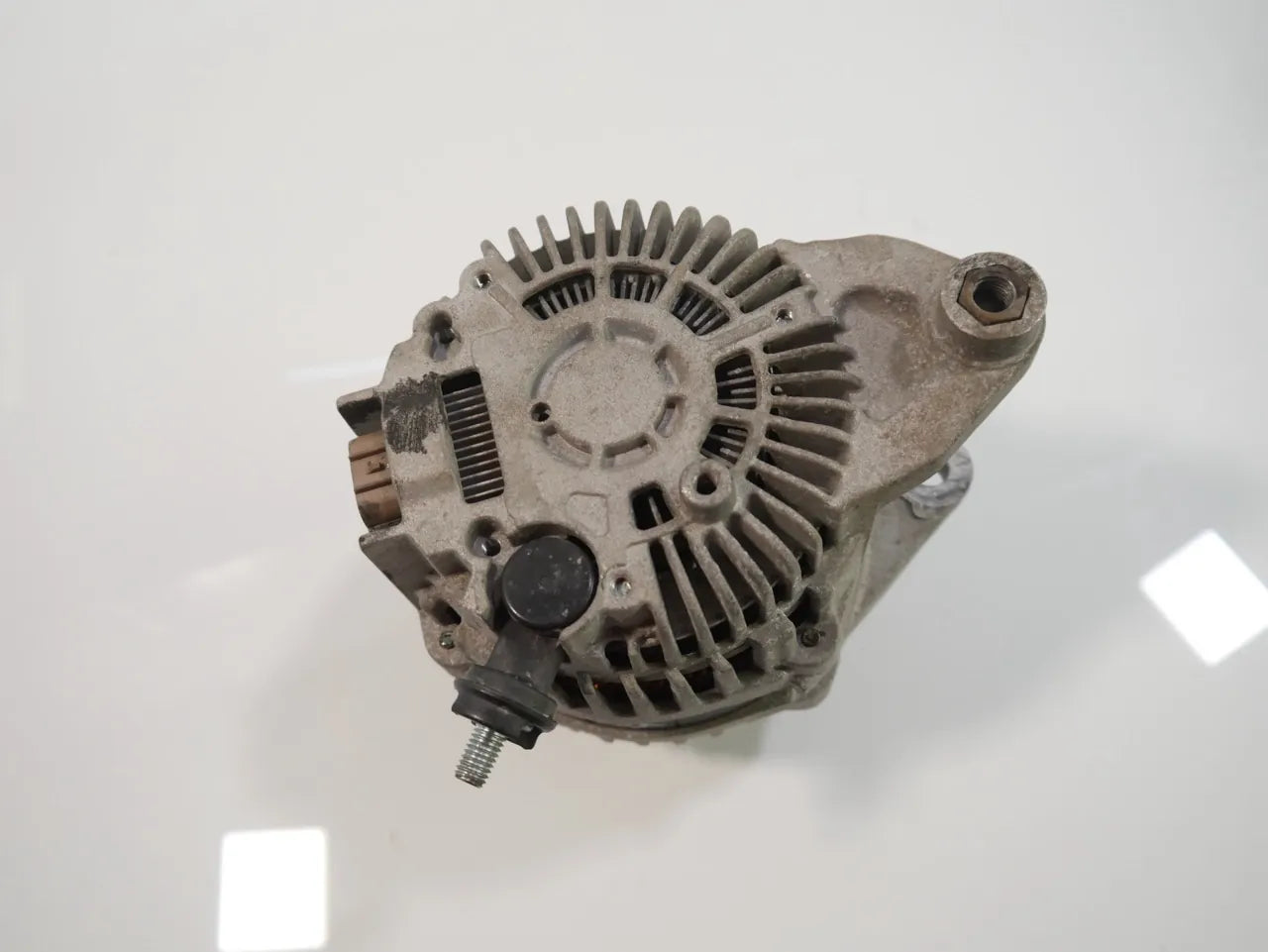 Alternador Nissan Navara D40 2.5 dCi 4WD YD25DDTi YD25 23100-1AT1A