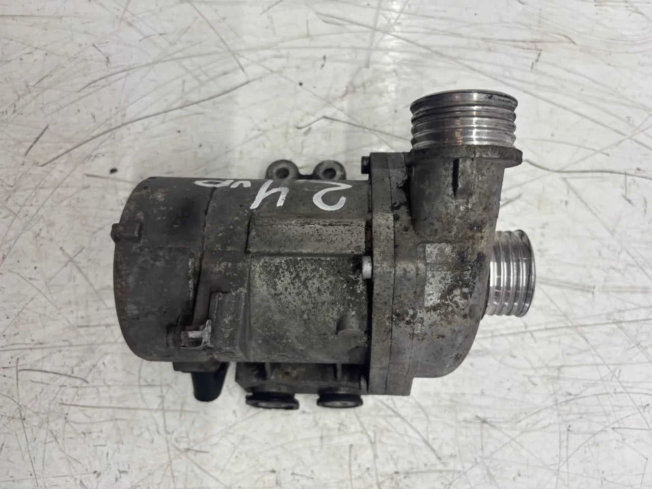 Bomba de agua BMW Serie 3 E90 E91 E92 E93 3.0 330i N52B30A N52 7586925
