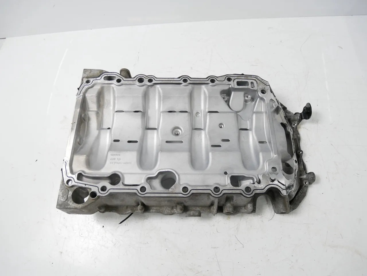 Carter de aceite Audi Volkswagen A3 Beetle Golf VI Jetta 2.0 TFSI TSI CFBA CBF 06J103603T