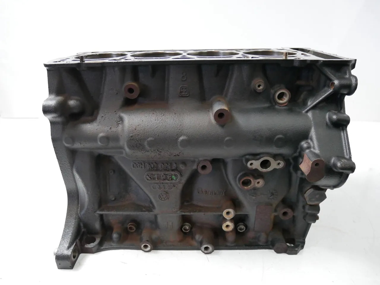 Bloque motor Defectuoso Audi Volkswagen A3 Golf VI Jetta 2.0 TFSI TSI CFBA CBF 06H103021J