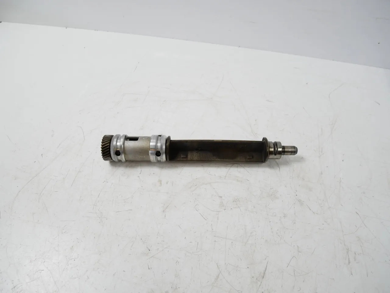 Eje balanceador Audi A4 B8 A5 A6 C7 2.0 TFSI CAEA CAEB CAED CAE 06H103331
