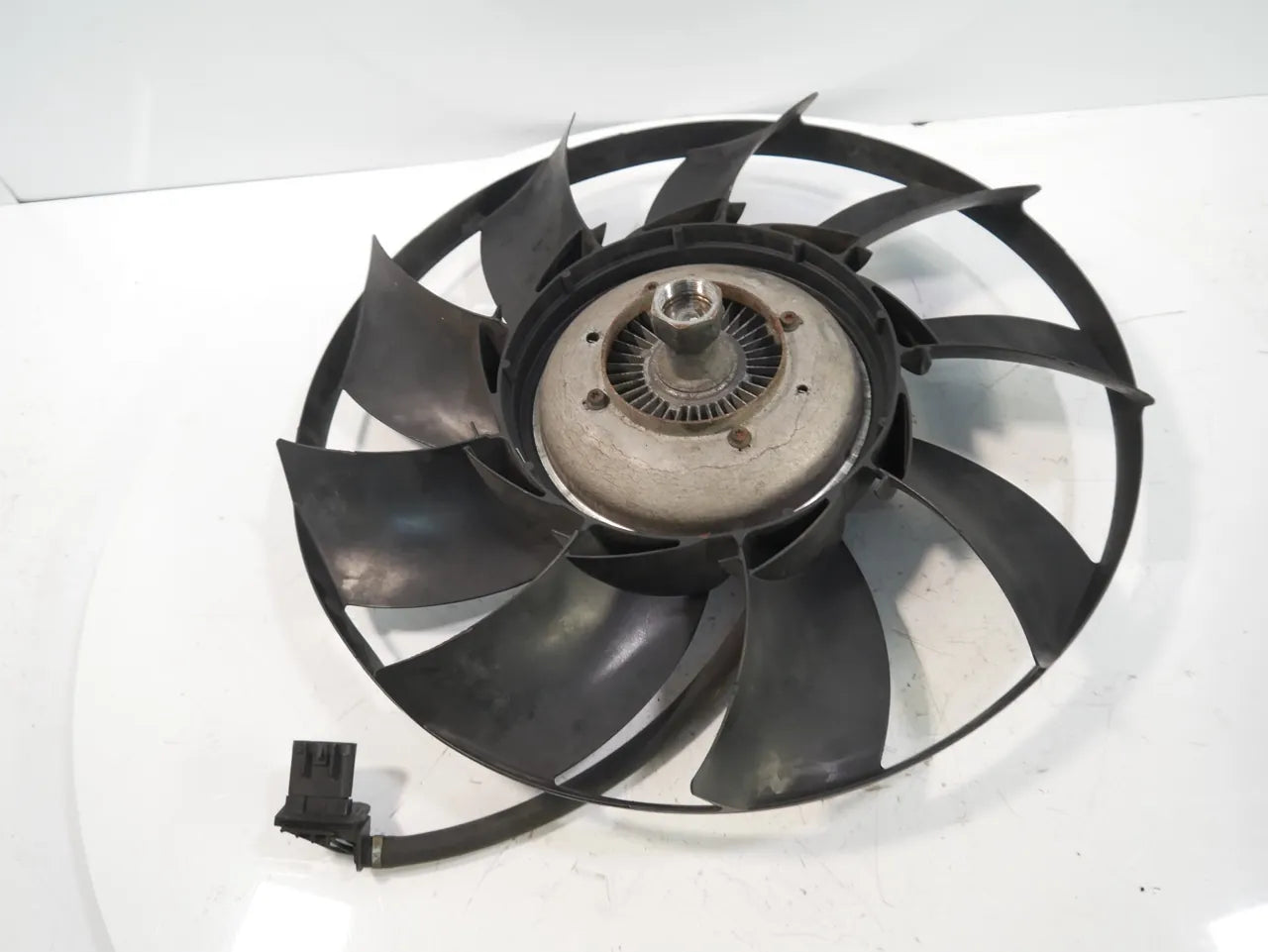 Rueda de ventilador Land Rover Discovery 3.0 D 306DT AJTDV6 AH32-8C617-AE