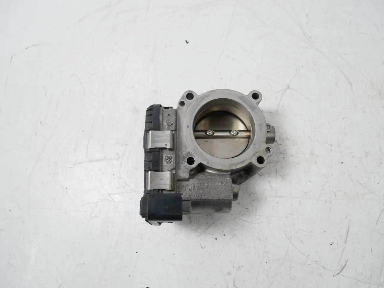 Mariposa Audi Porsche Volkswagen Q8 3.0 TSI DCBD DCBE DCB MDC.BE 06M133062H