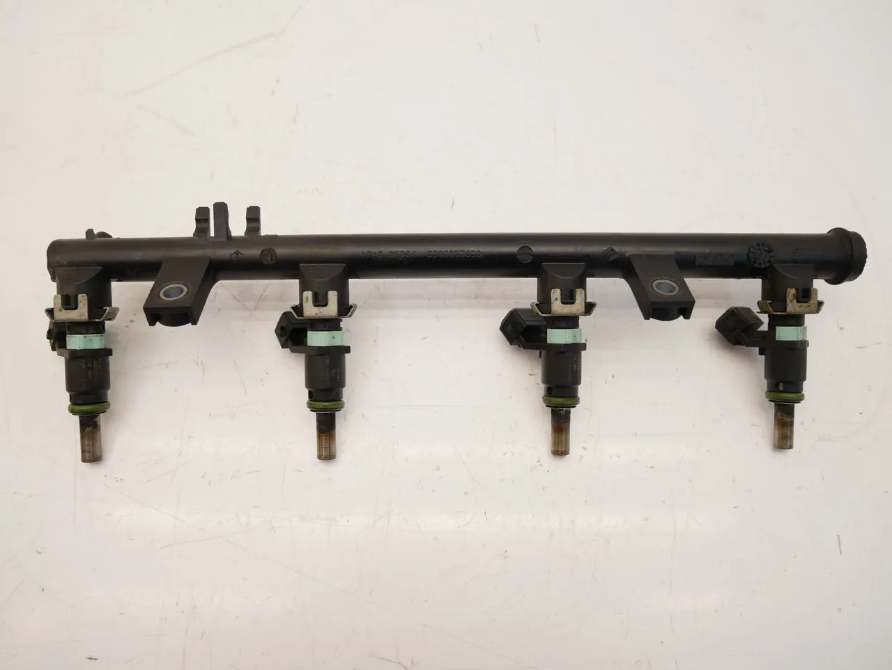 Rail de inyectores Renault Clio 2.0 Sport F4R830 F4R 8200053030
