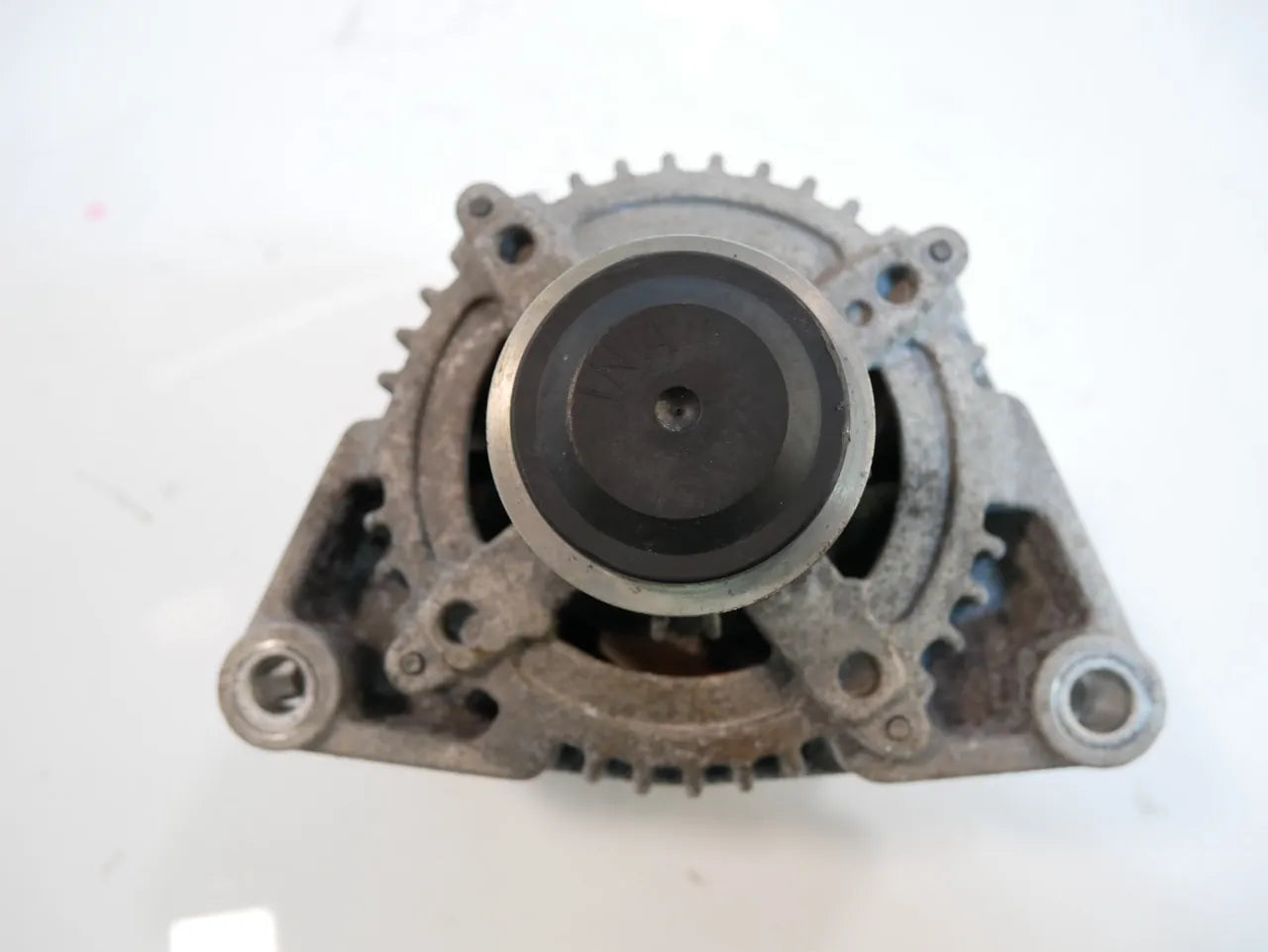 Alternador Opel Corsa Adam 1.4 B14XER B14 LDD B14XEJ A14XER 13585666