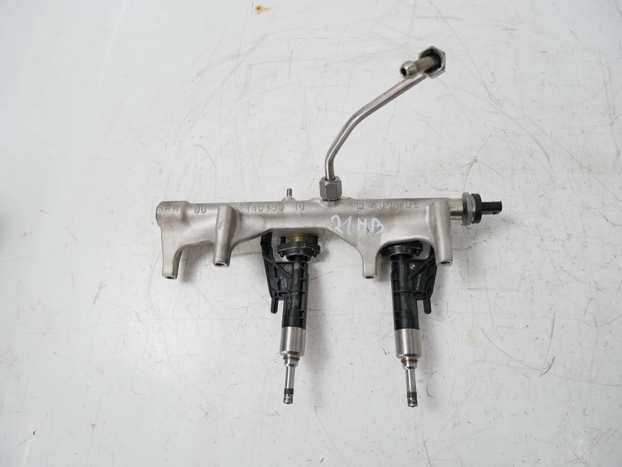 Carril del inyector Mini BMW Cooper F55 F56 1.5 B38A15A B38 B38A15M0 7639975