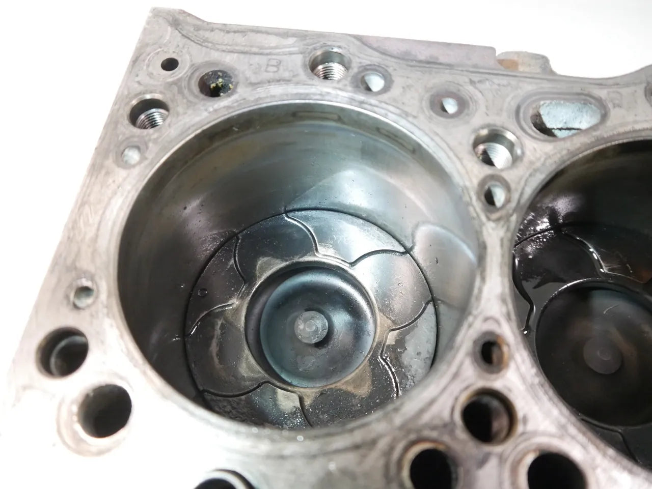 Bloque motor cigüeñal accionamiento Mitsubishi L200 Pajero MK4 3,2 DI-D 4M41 1050A485