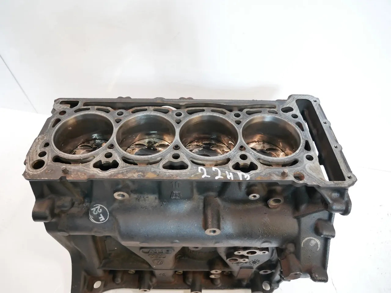 Bloque motor cigüeñal accionamiento Audi A4 B8 A5 A6 C7 2.0 TFSI CAED CAE 06H103021L