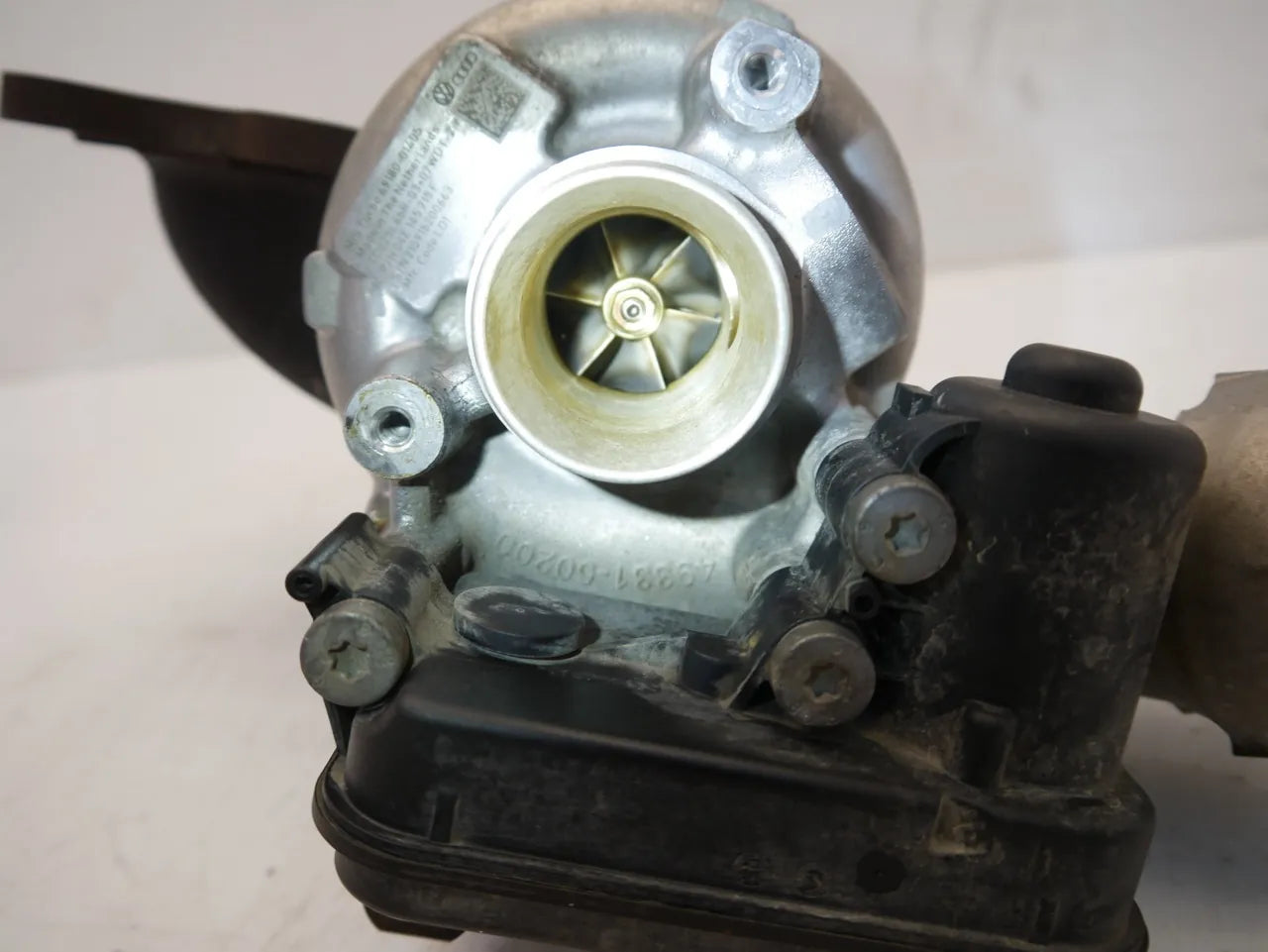 Turbocompresor Audi Seat Skoda Volkswagen A1 Ibiza Golf 1.4 TSI CZEA CZE 04E145715F