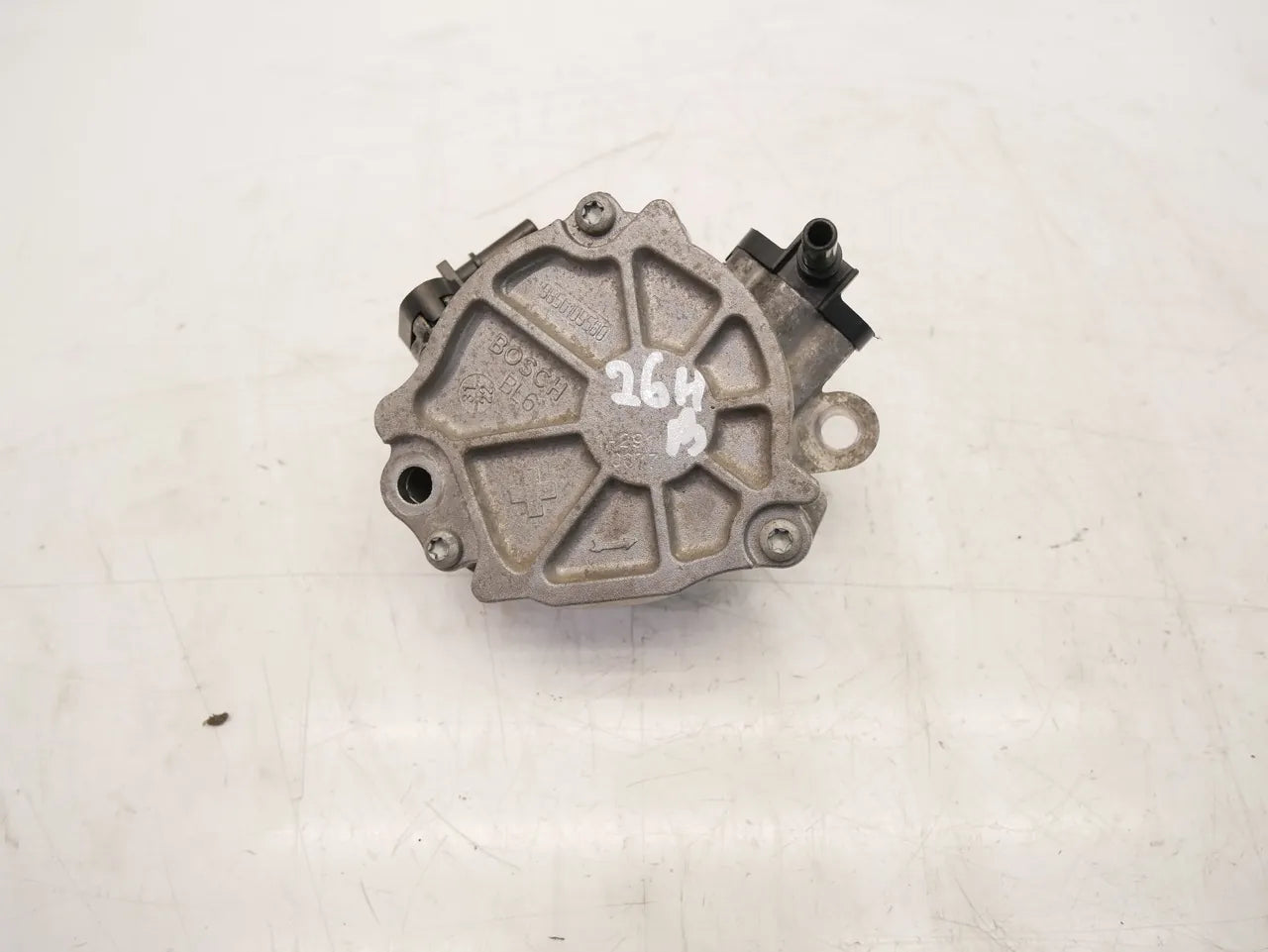 Bomba de vacío Opel Vivaro 1.5 Diesel DV5RUCD D15DT 9850109580