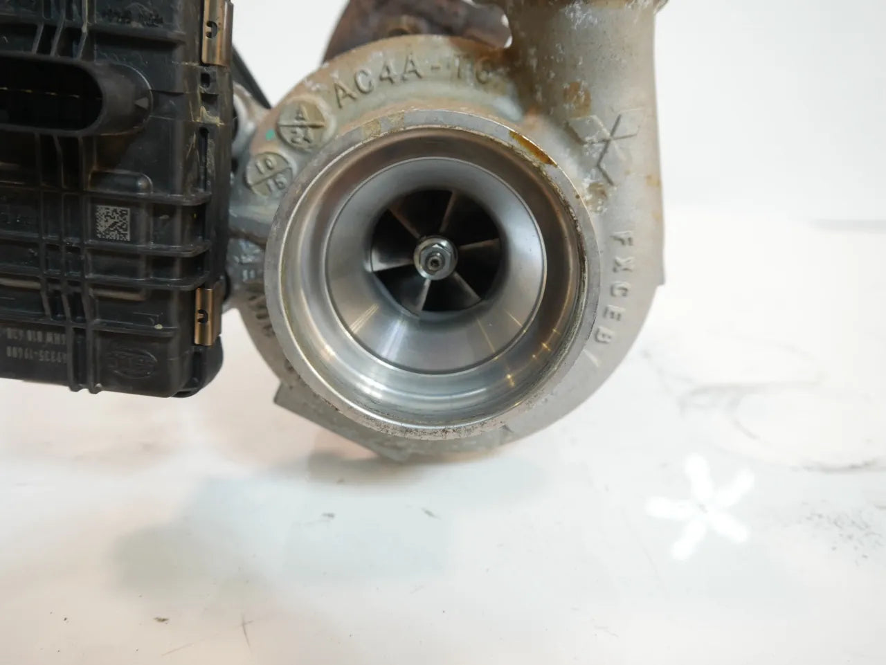 Turbocompresor Land Rover Evoque L538 2.0 D 4x4 204DTD AJ20D4 G4D3-6K682-AG