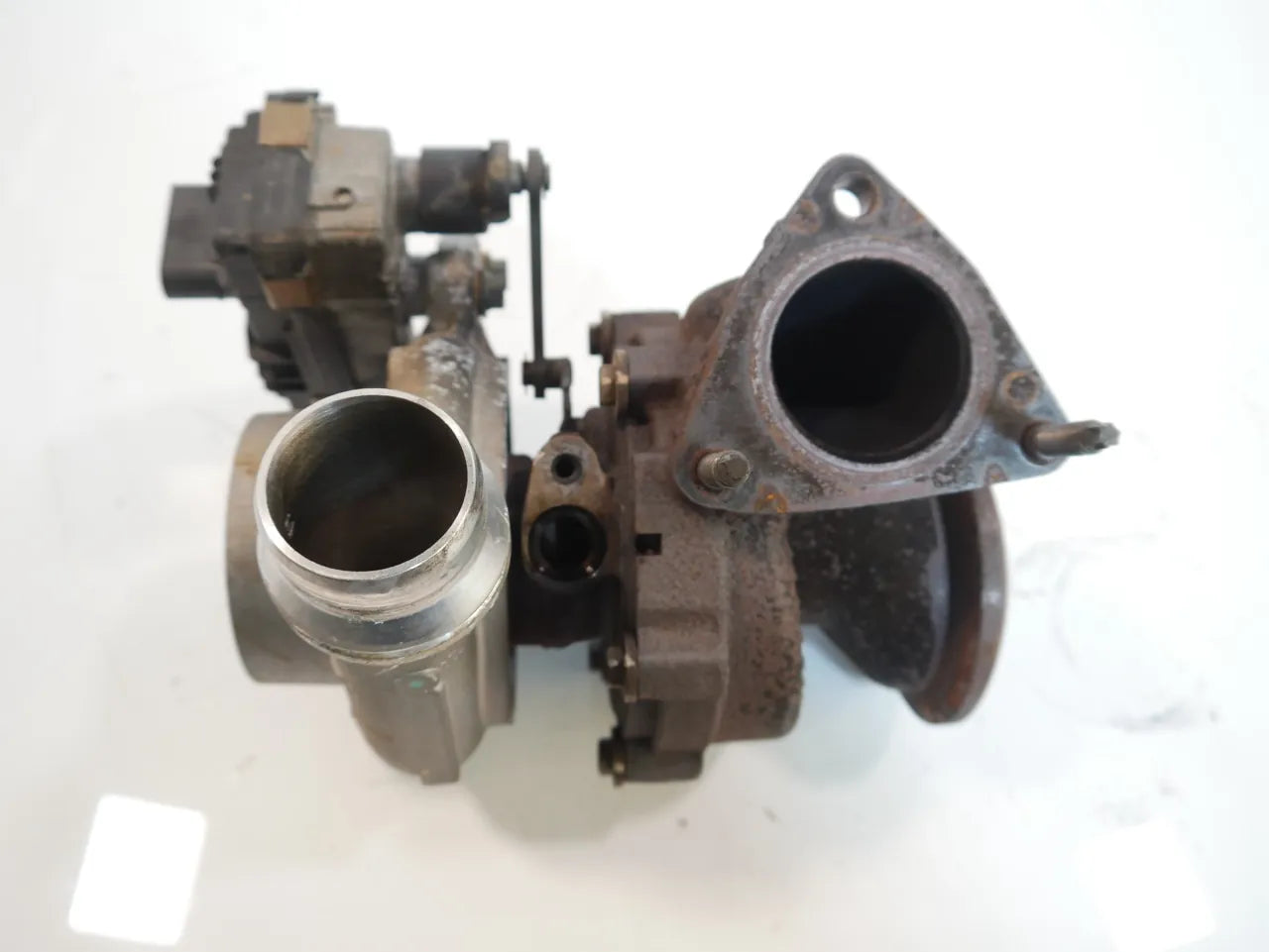 Turbocompresor Land Rover Evoque L538 2.0 D 4x4 204DTD AJ20D4 G4D3-6K682-AG