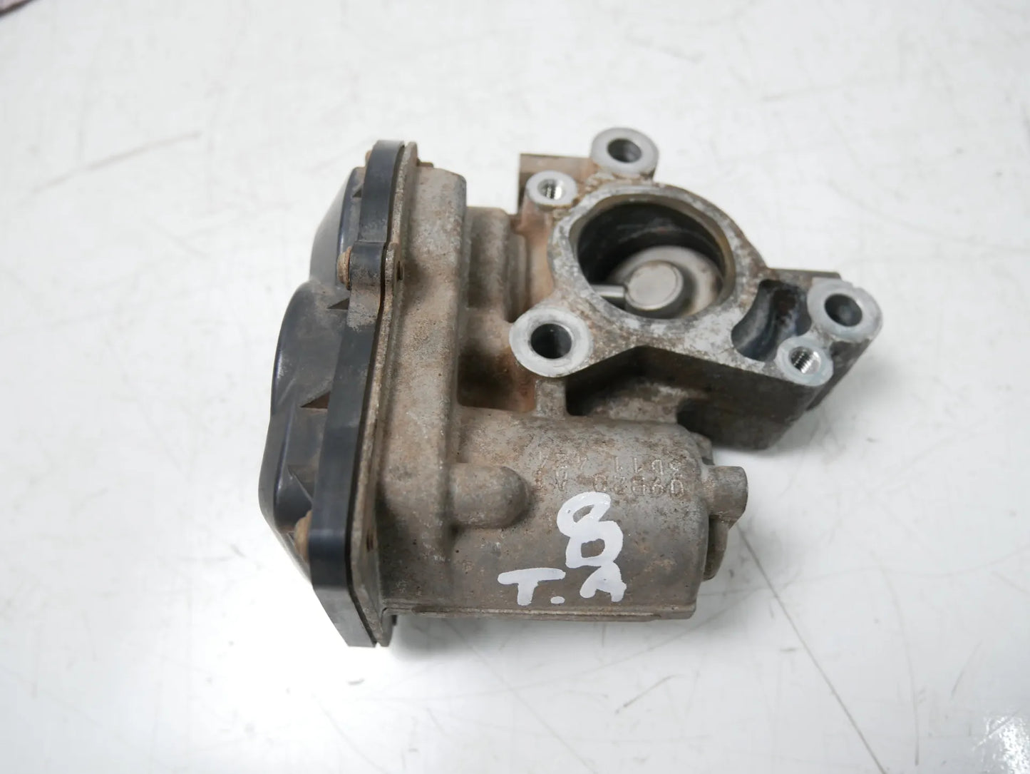 Válvula EGR Mercedes-Benz A180d W177 1.5 CDI OM608.915 608.915 K9K 147100361R