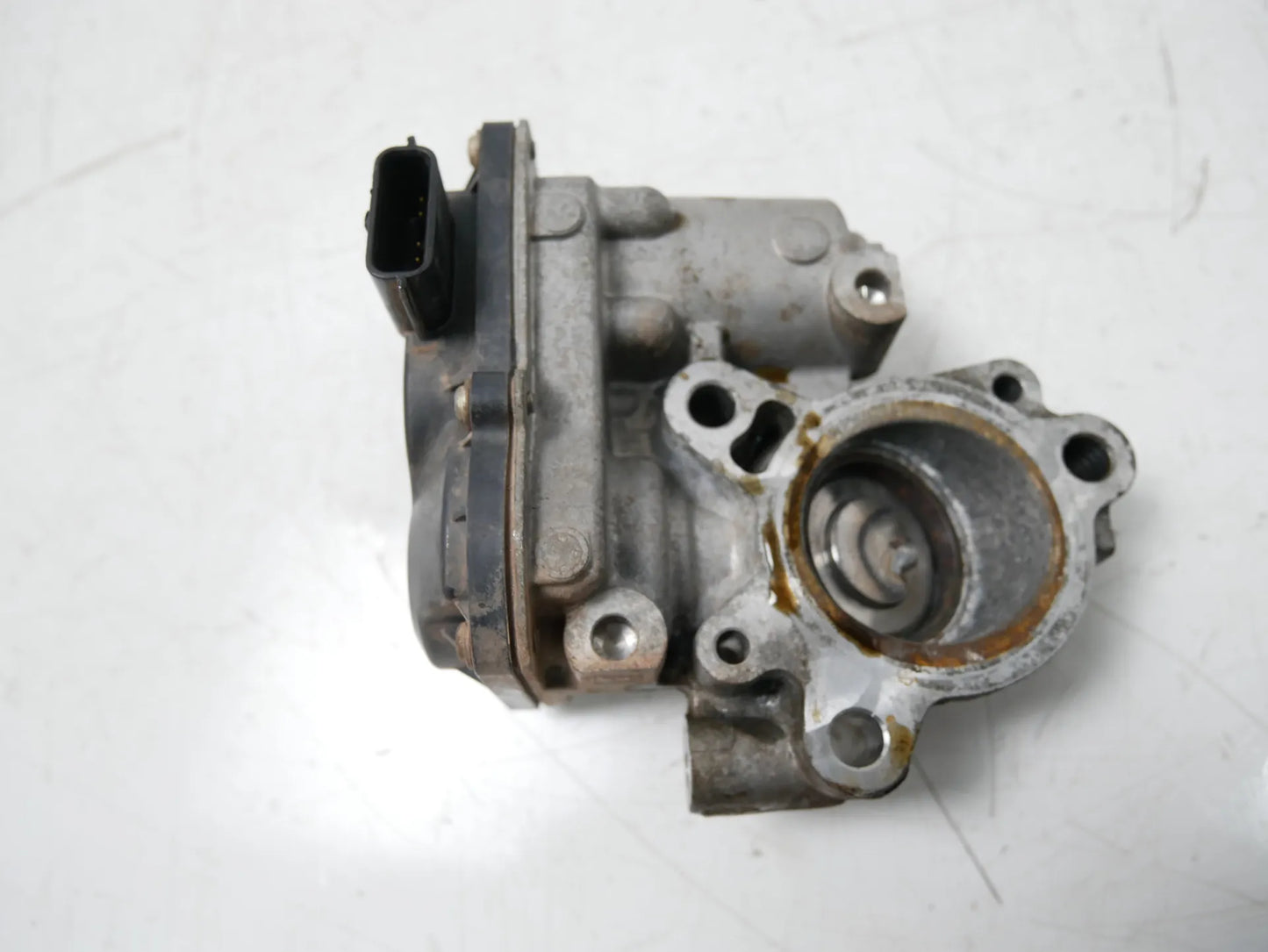 Válvula EGR Mercedes-Benz A180d W177 1.5 CDI OM608.915 608.915 K9K 147100361R