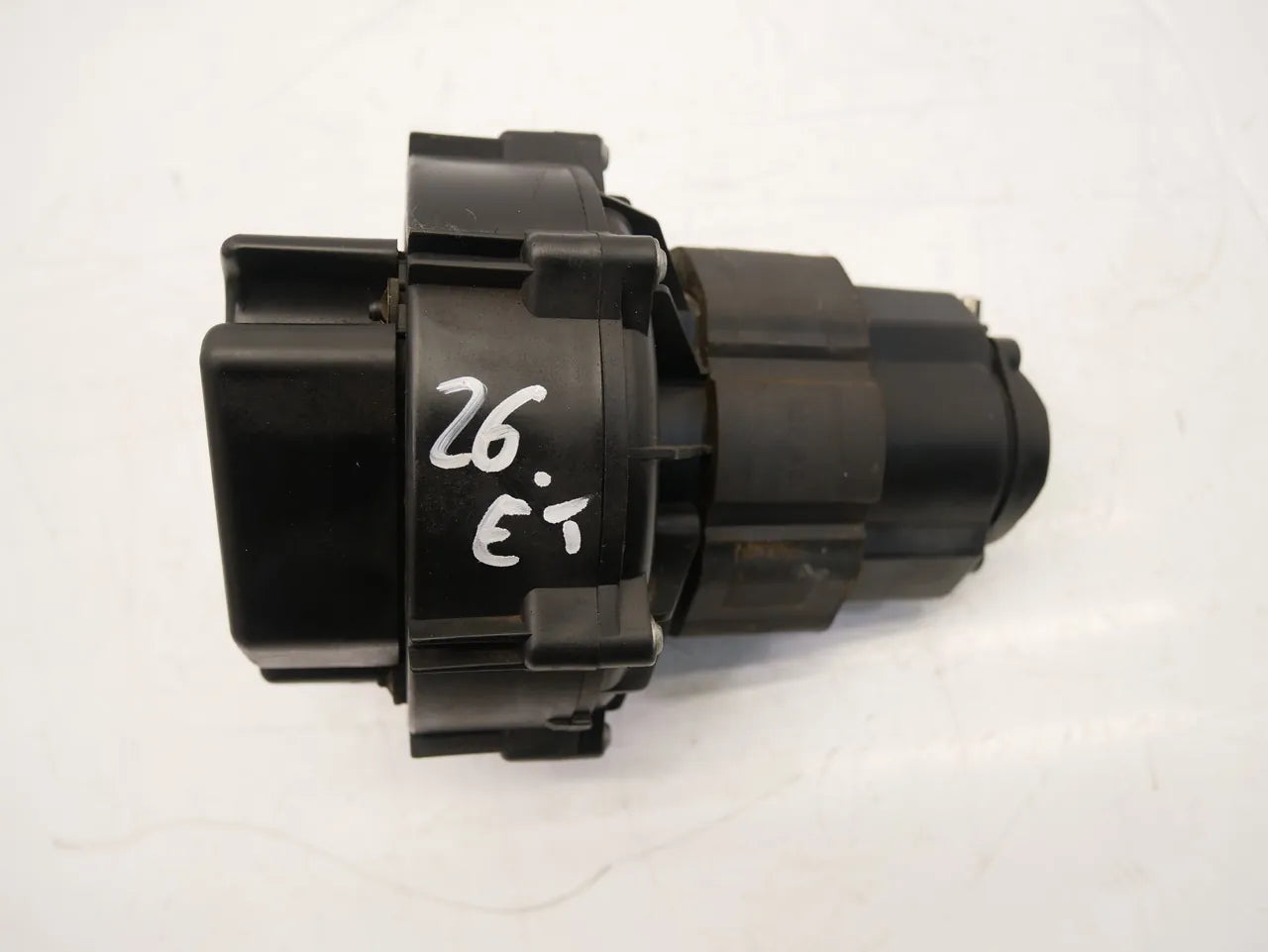 Bomba de aire secundaria Mercedes-Benz 3.7 gasolina M112.973 112.973 M112 A0001403785