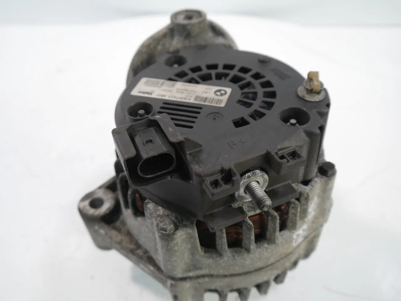 Alternador BMW Serie 1 F20 Serie 3 E90 Serie 5 F10 F11 2.0 N47D20C N47 8507624