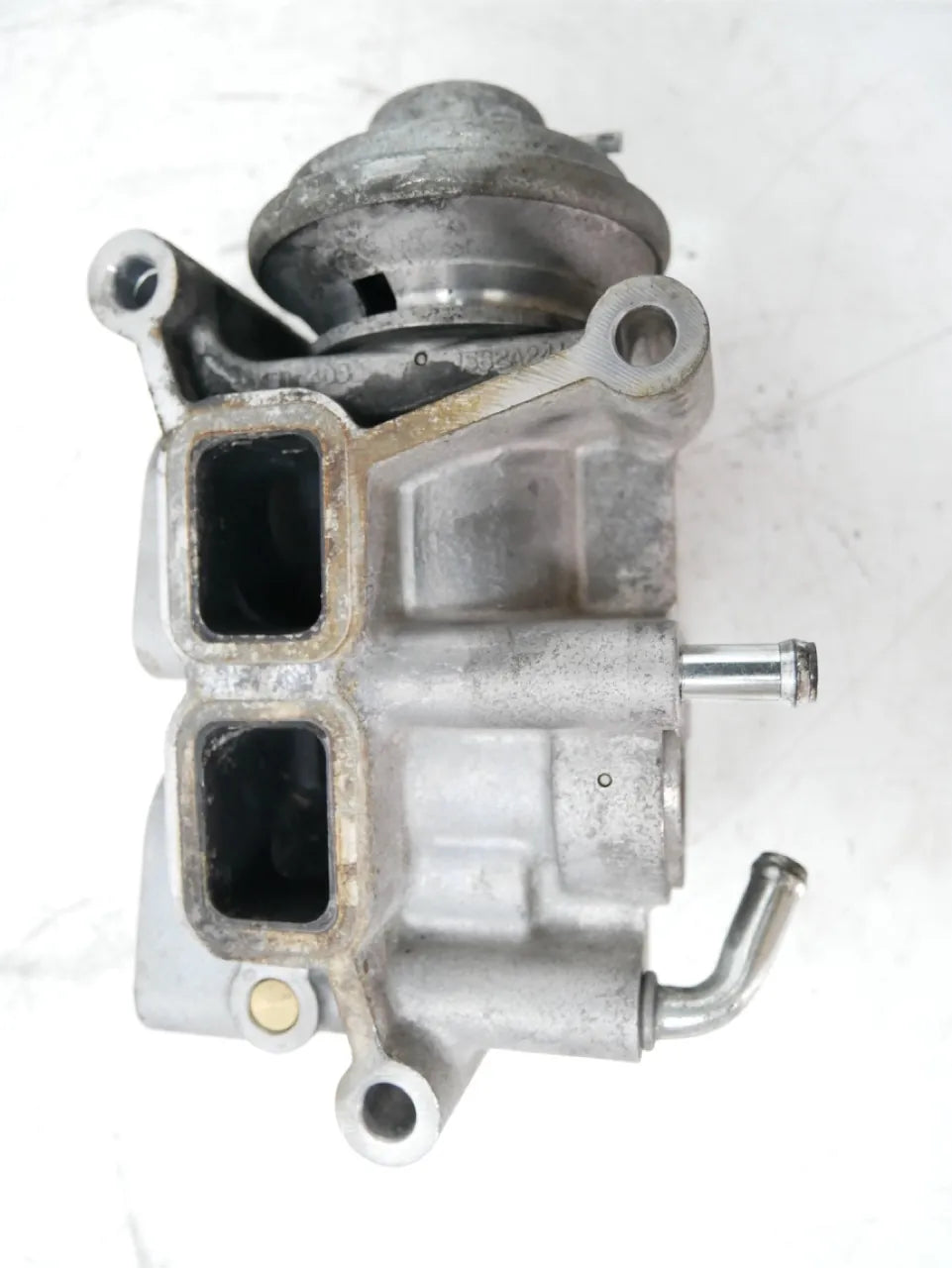 Válvula EGR Mitsubishi Pajero MK4 V98W 3,2 DI-D 4M41 1582A241