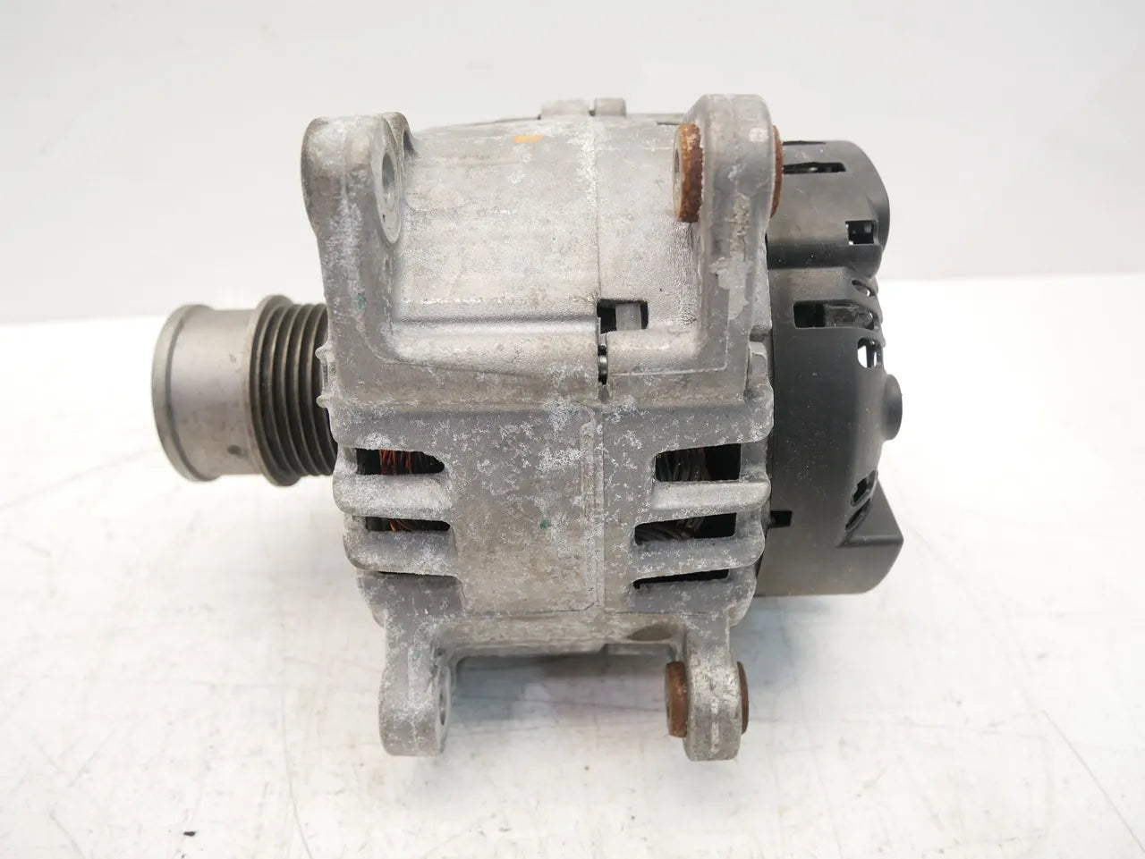 Alternador Volkswagen Seat Golf Leon 1.5 TSI DACA DAC 04C903021A