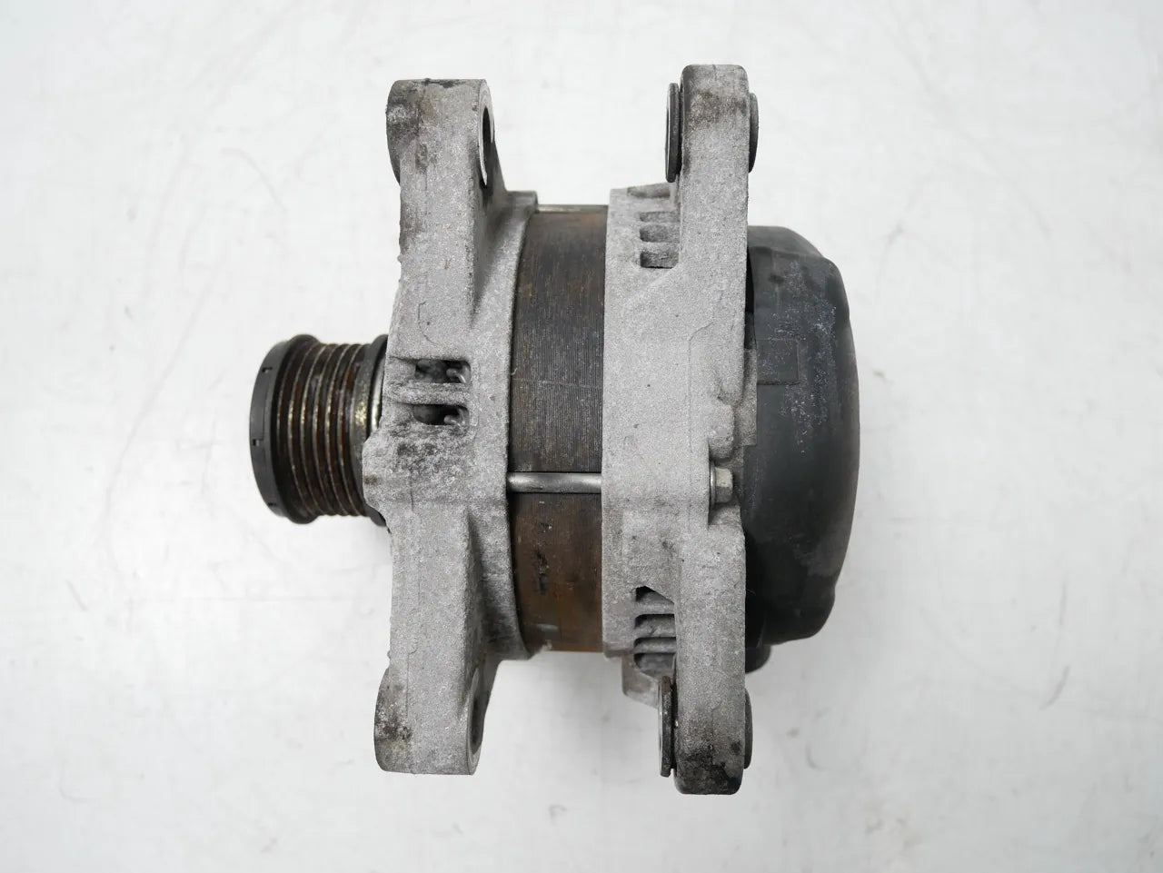 Alternador Peugeot 1.5 BlueHDI YHZ YH01 DV5RC 9820893880