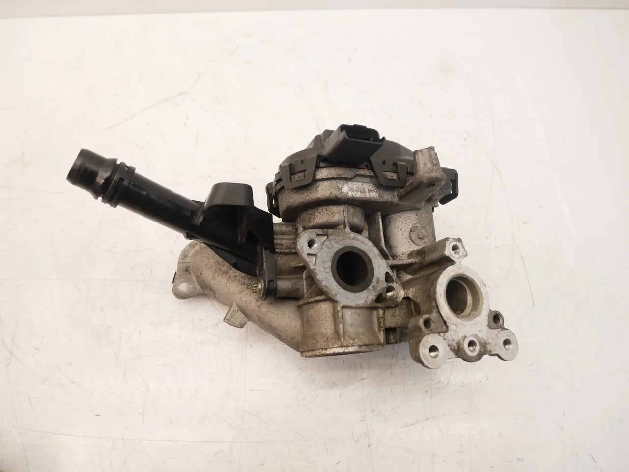 Válvula EGR Peugeot 308 MK2 1.6 BlueHDi DV6FC BHZ BH01 98073699