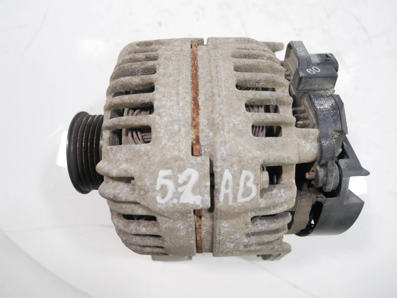 Alternador Opel Corsa D 1.2 A12XER A12 LDC 13222931 0124425057