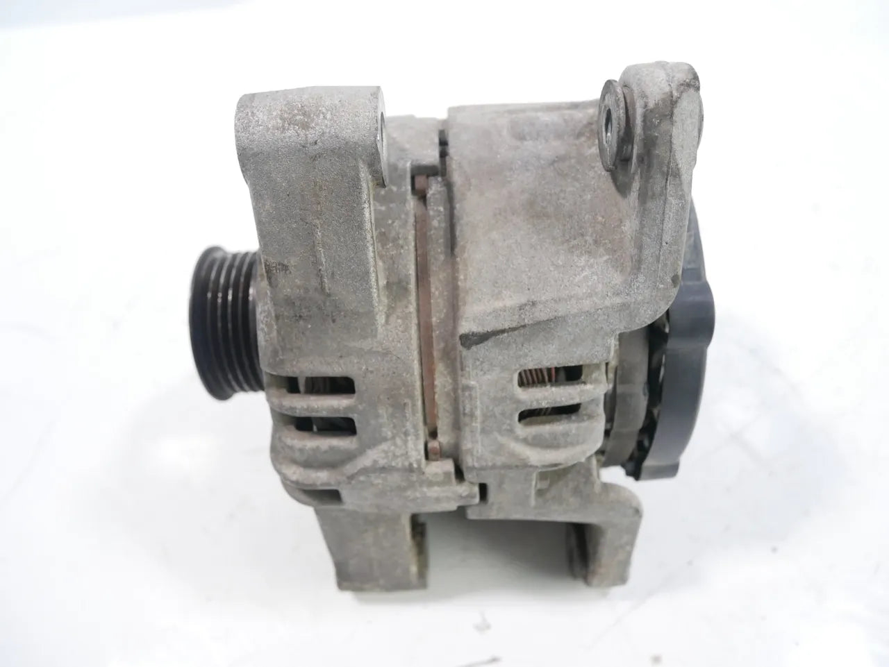Alternador Opel Corsa D 1.2 A12XER A12 LDC 13222931 0124425057
