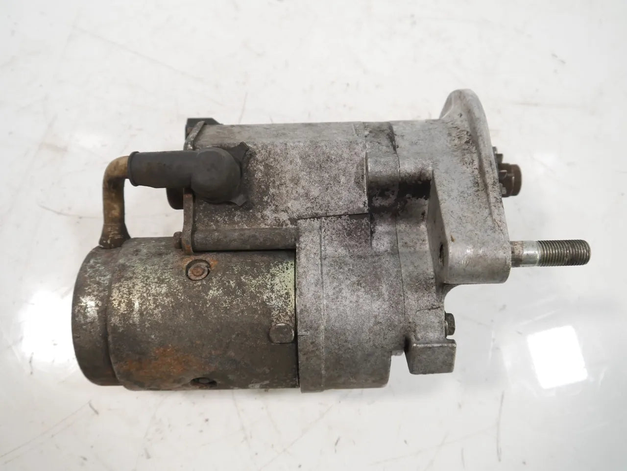 Motor de arranque Toyota Hilux 3.0 D-4D 4WD 1KD-FTV 1KD 281000L030