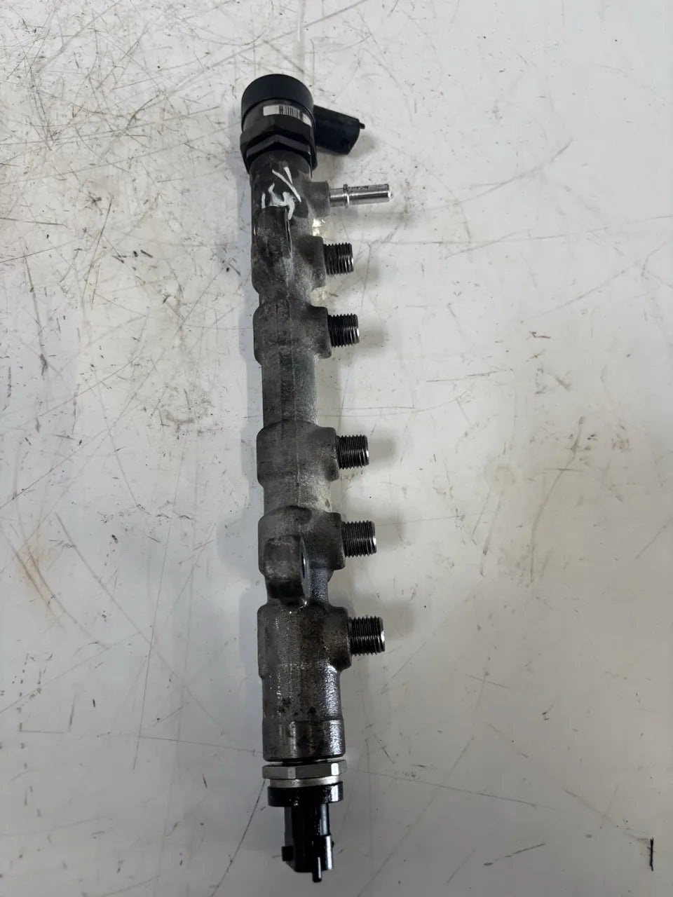 Tubo de raíl Land Rover L538 2.0 D 204DTD AJ20D4 G4D3-9D280-AA