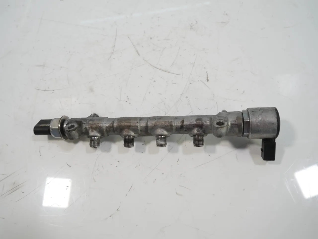 Tubo de ferrocarril Audi Seat Volkswagen A3 Q2 Ateca 1.6 TDI DGTE DGT 04L130089F