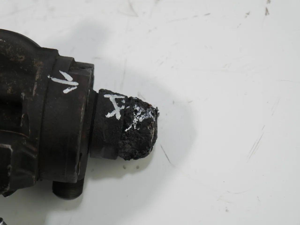 Bomba de alta presión defectuosa Audi A4 A5 A6 2.0 TDI DTPA DTP 05L130755 0445010790