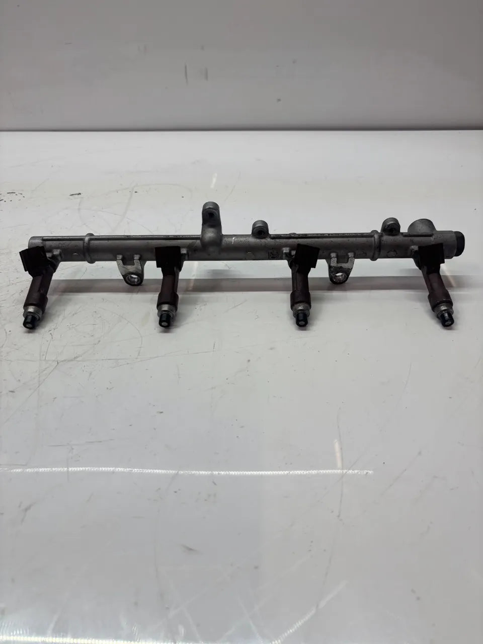 Rail de inyectores Toyota Sequoia Land Cruiser 4.7 gasolina 2UZ-FE 238070F020