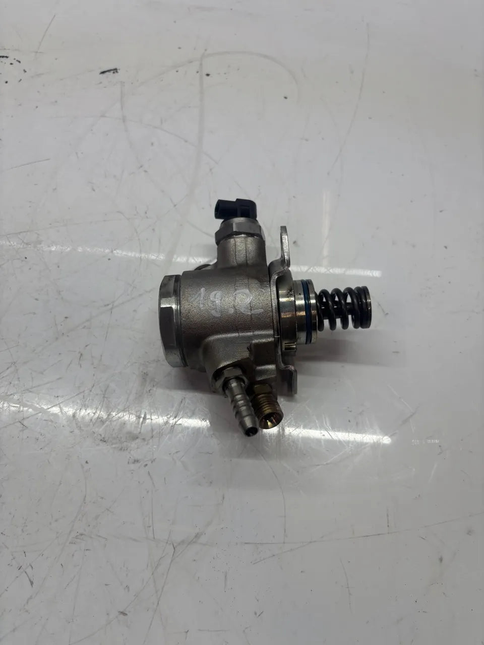 Bomba de combustible Porsche Volkswagen Panamera 3.0 S E-Hybrid CGFA CGF 95811031610