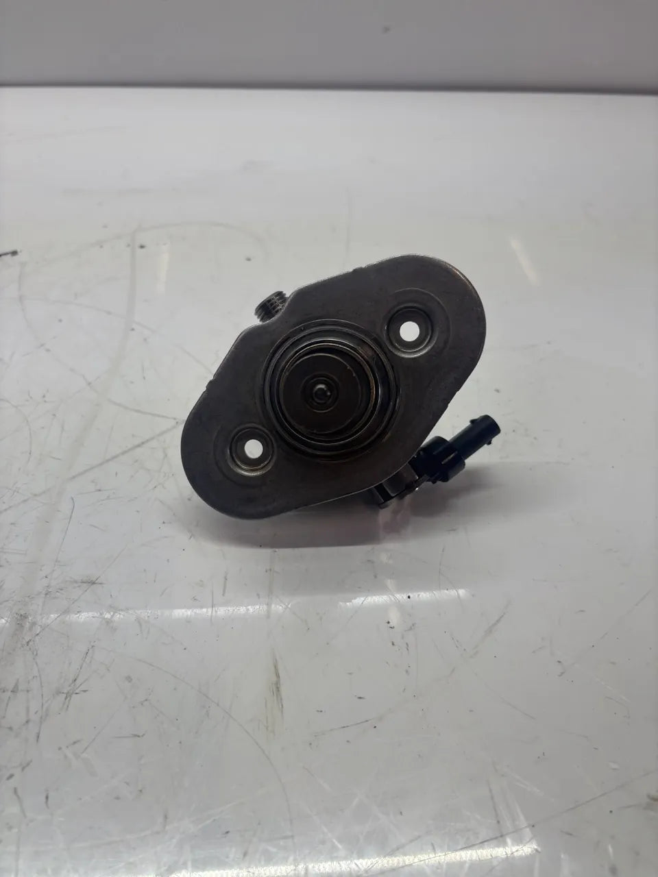 Bomba de combustible BMW Serie 7 G11 G12 4.4 750i N63B44C N63 8643464