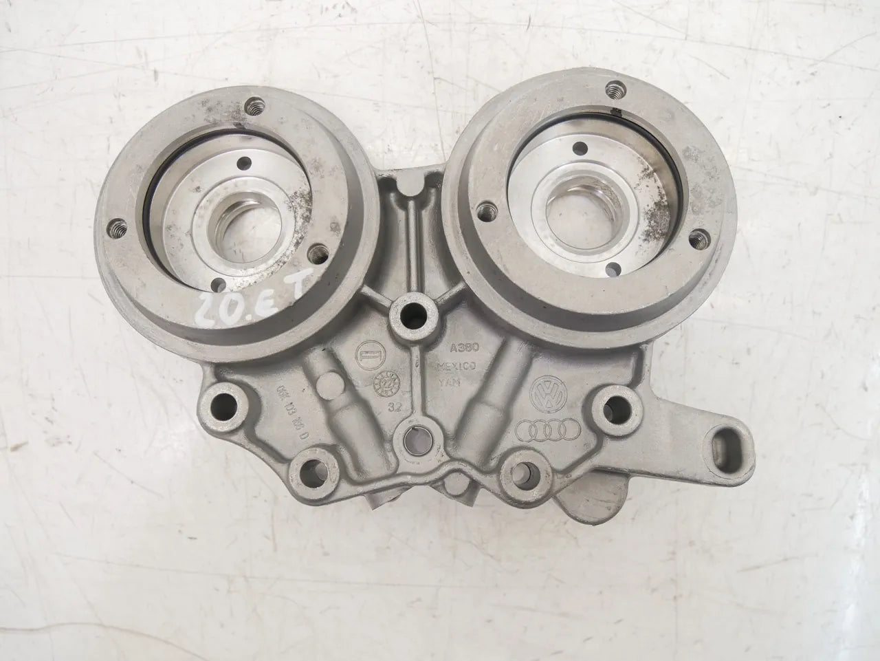 Funda Audi Q5 2.0 TFSI quattro DPVA DPV 06K103166D