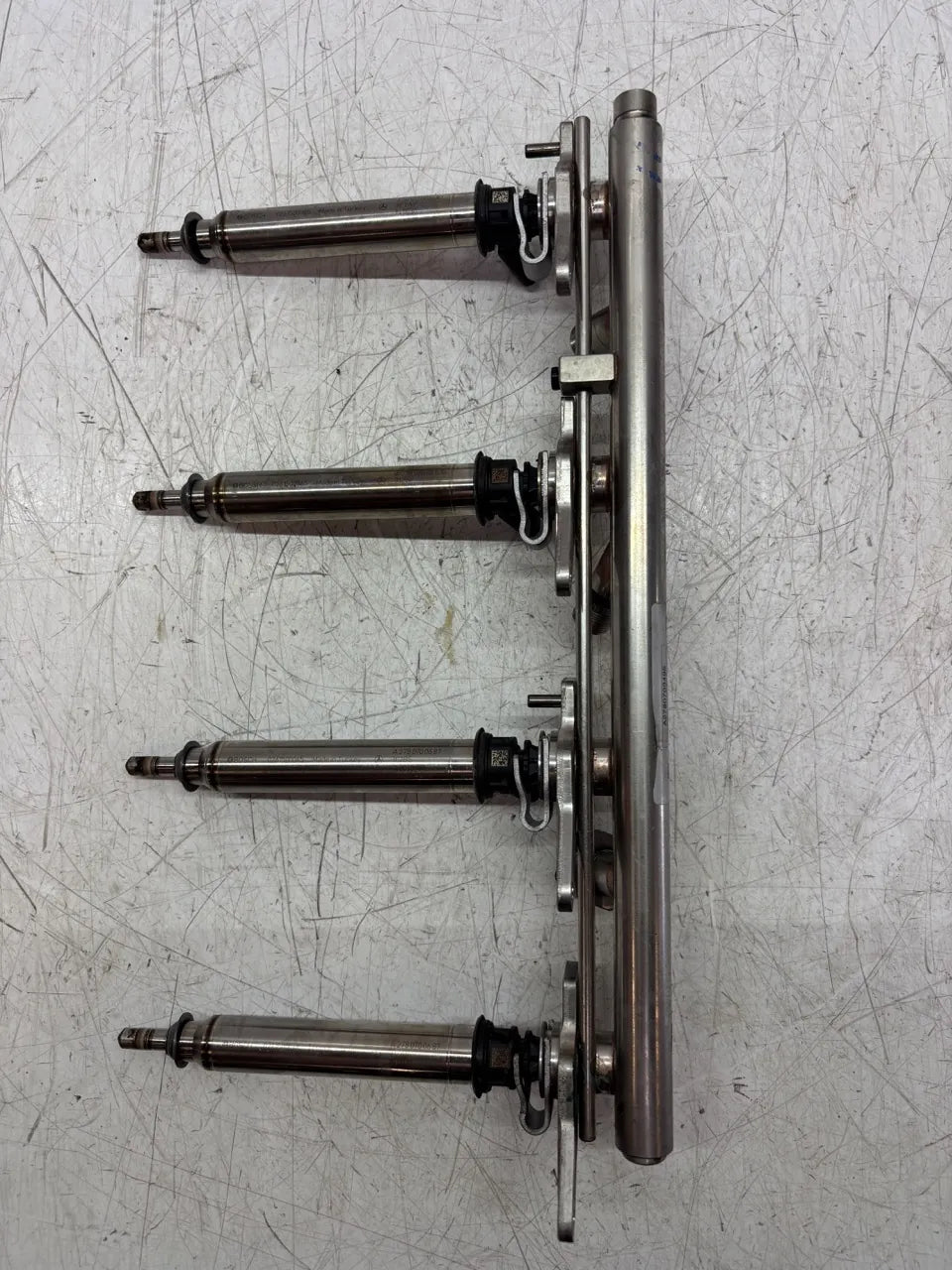 Rampa inyectora Mercedes-Benz 4.7 4-matic M278.929 278.929 A2780703495