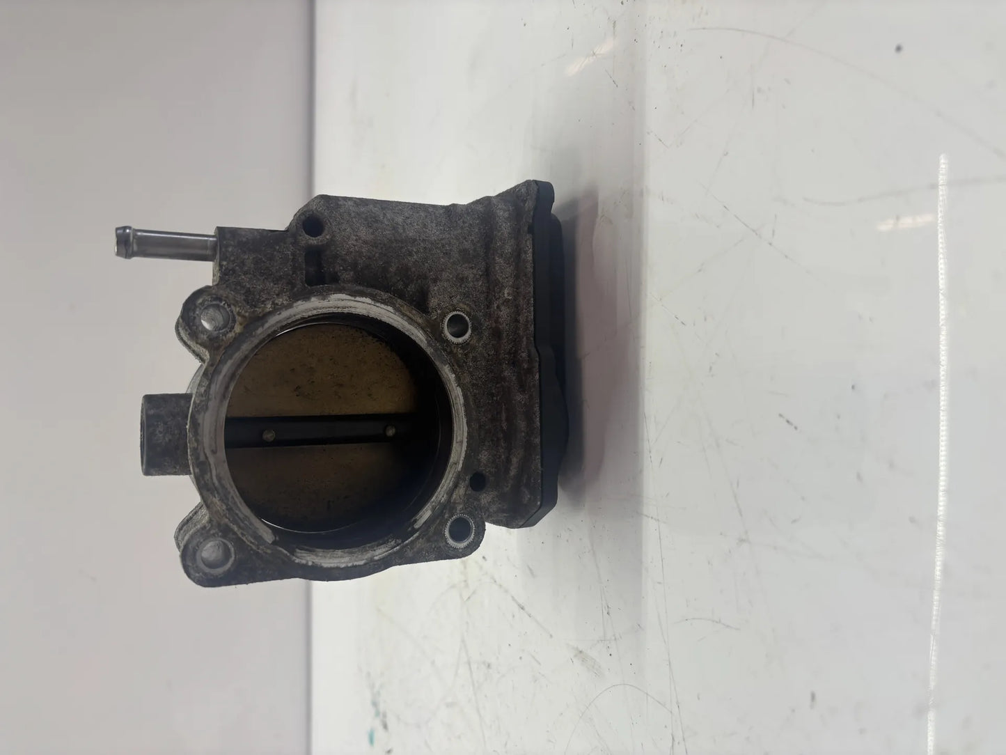 Cuerpo de mariposa Nissan Armada MKI 5.6 V8 Gasolina VK56DE 1611975000