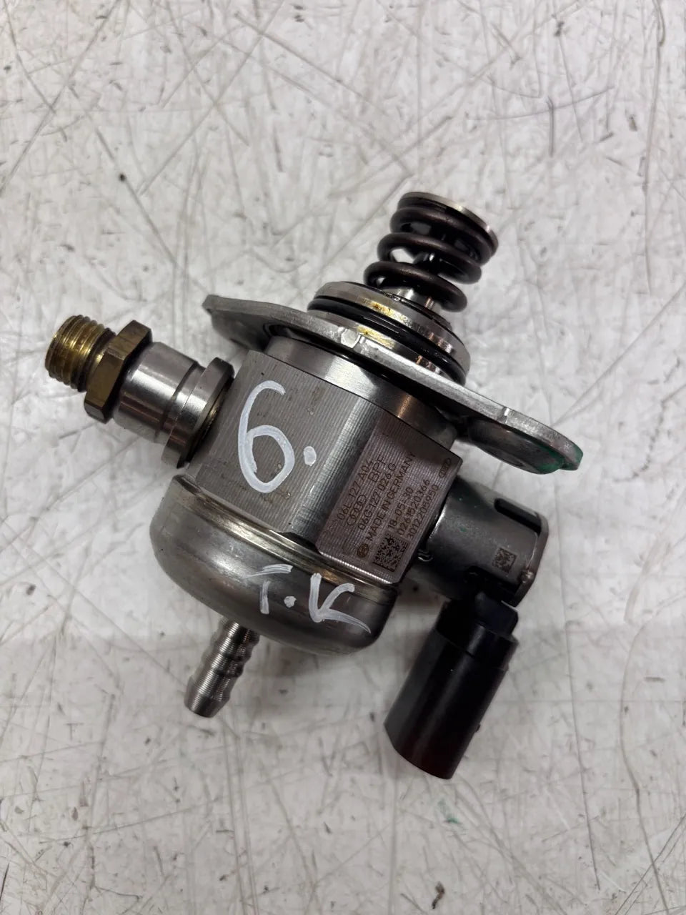 Bomba de combustible Audi A4 B9 2.0 TFSI DBPA DBP 06L127026G