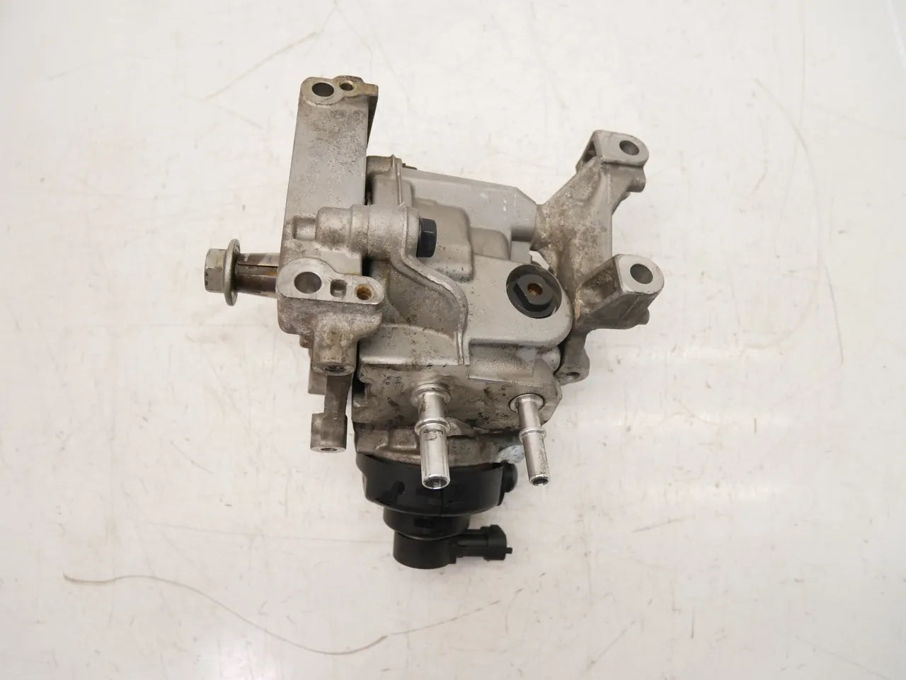 Bomba de alta presión Renault Megane IV 1.5 Blue dCi K9K872 K9K H8201636340