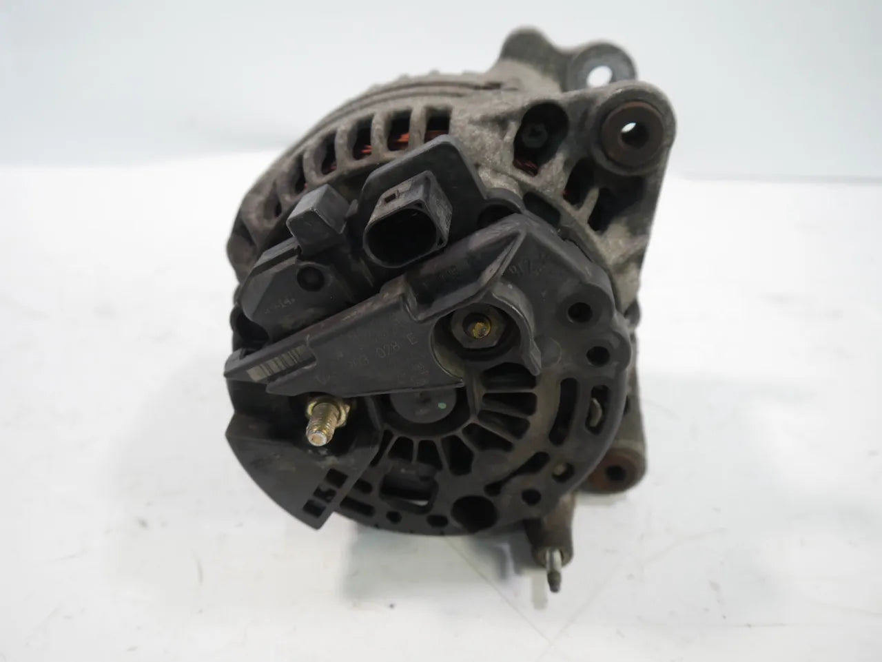 Alternador Audi TT 1.8 T APX 028903028E