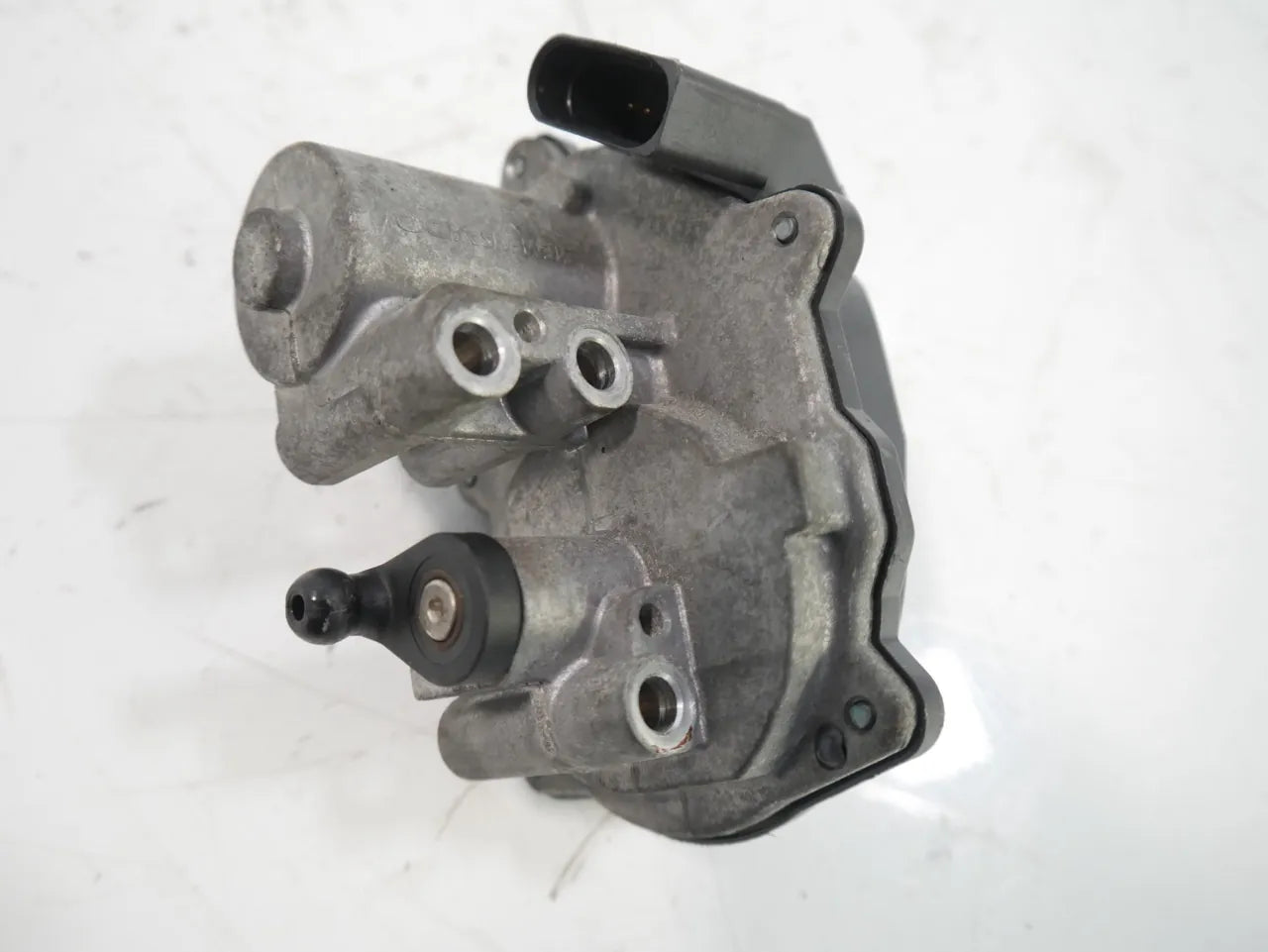 Actuador Audi A4 B8 A5 A6 C6 Q5 2.0 TDI CAGB CAG 03L129086V