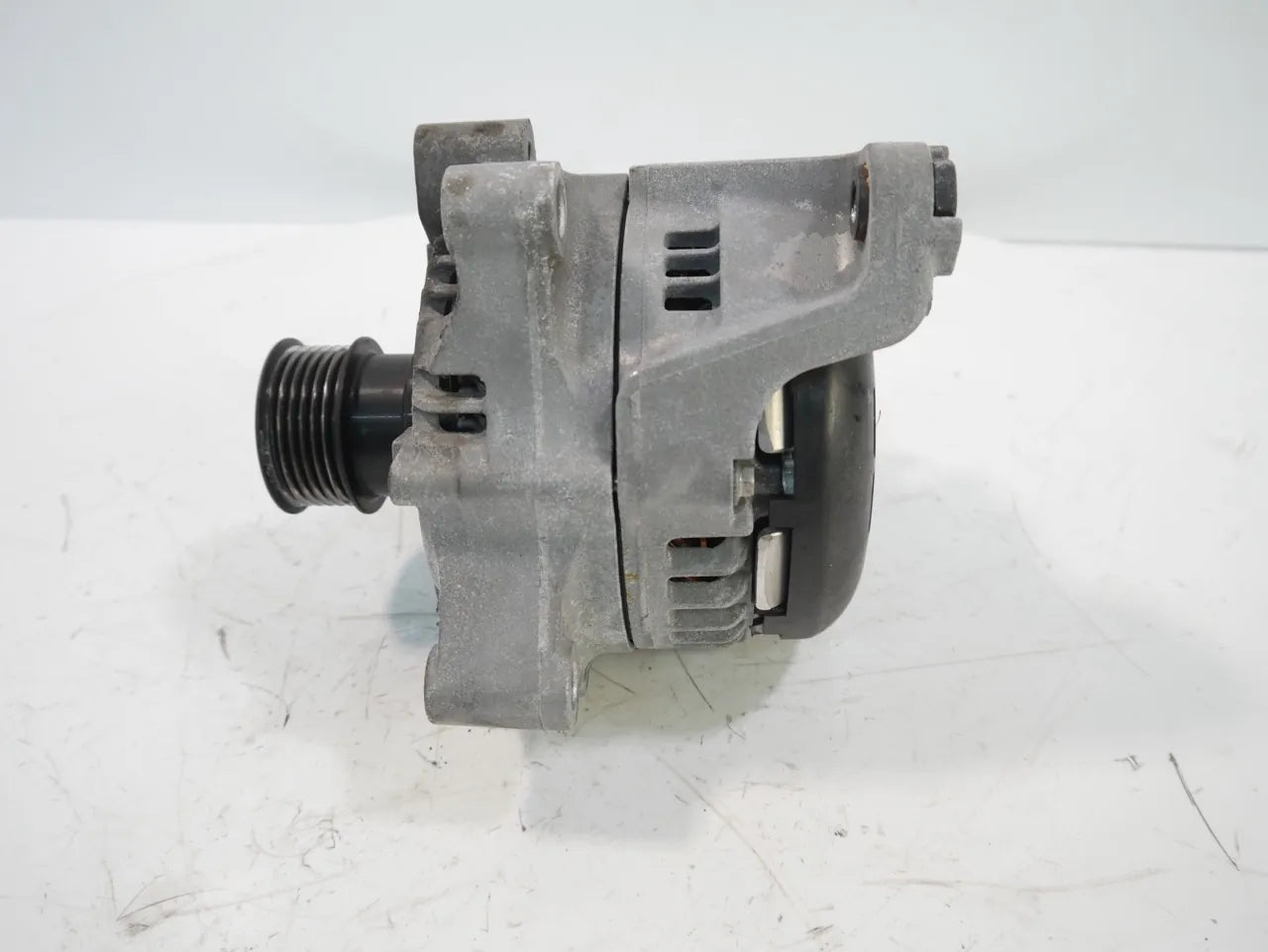 Alternador BMW Serie 3 F30 2.0 320i B48B20A B48 B48B20M0 8645325