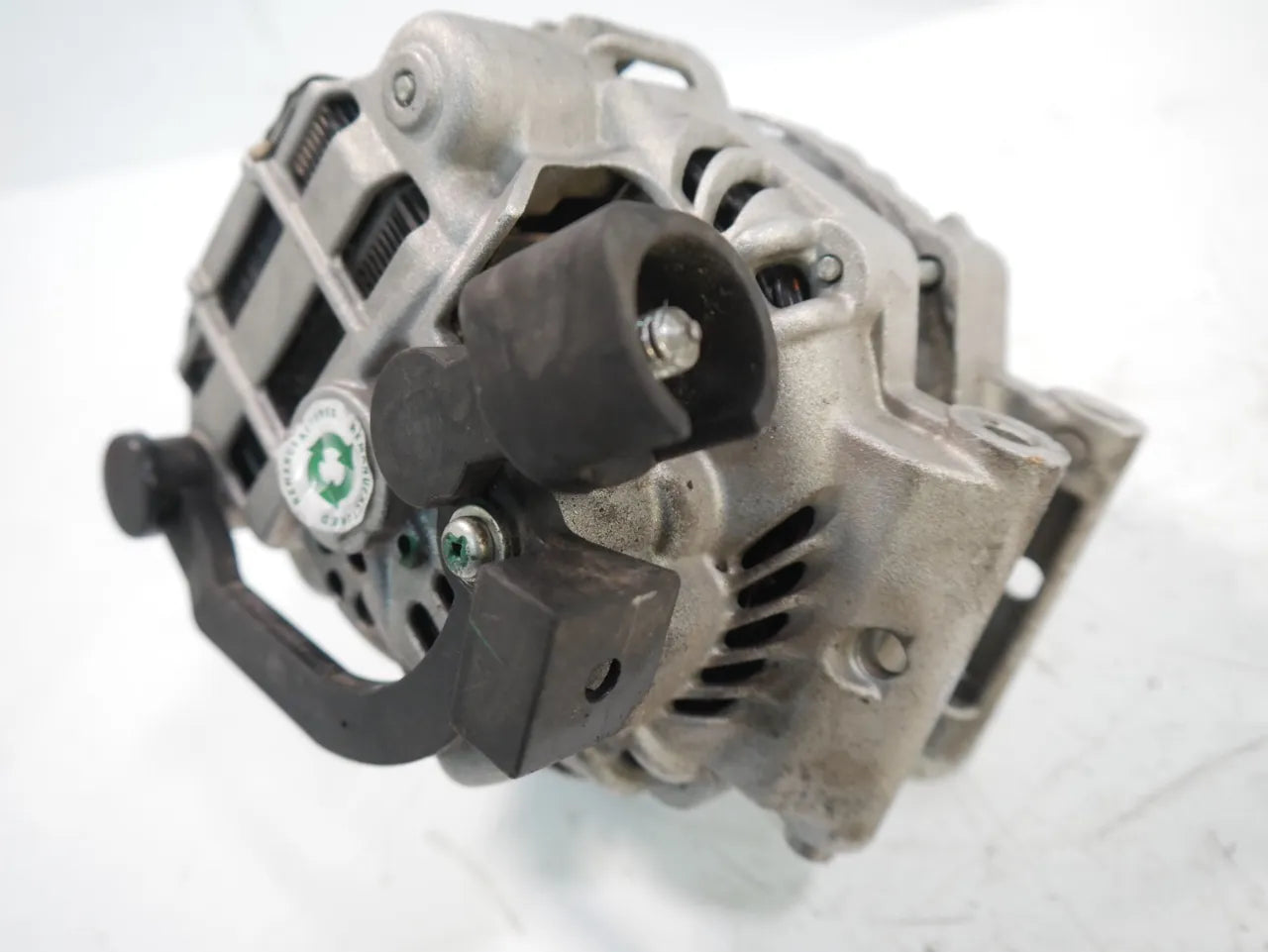 Alternador Citroen C3 C4 207 3008 308 1.6 5FW EP6 N12B16A LRA02967