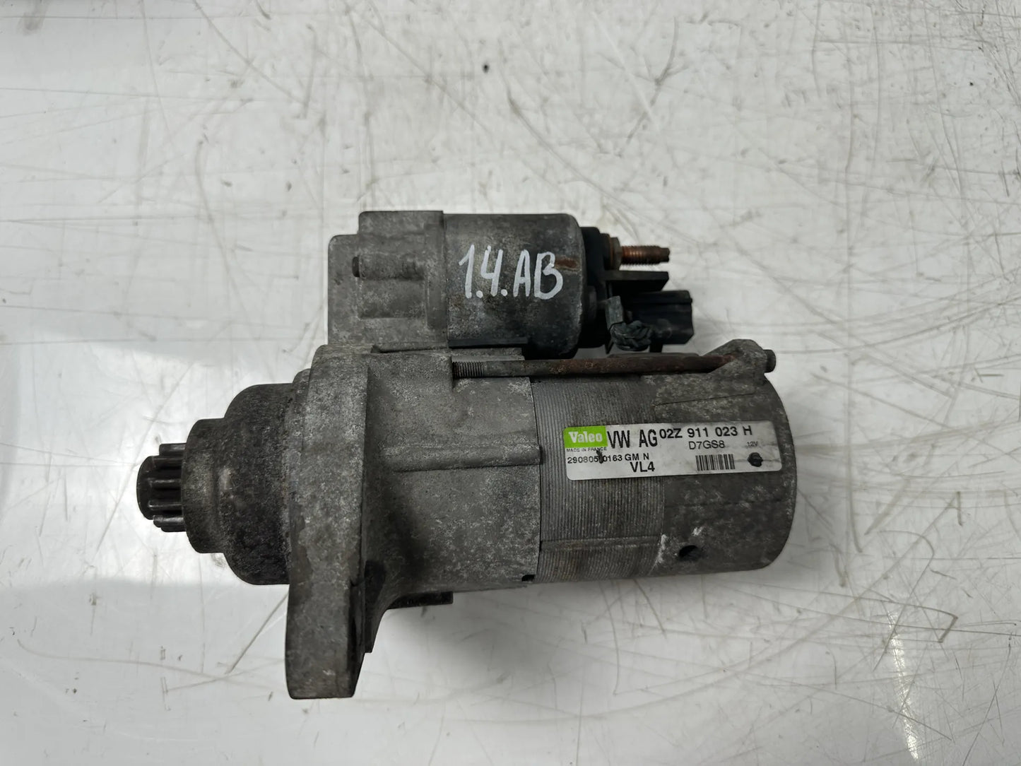 Motor de arranque Volkswagen Skoda Seat Audi Octavia II Leon A3 1.9 TDI BKC 02Z911023H