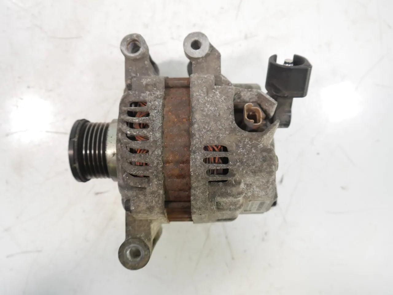 Alternador Citroen Peugeot C3 C4 207 1.4 VTi 8FP 8F01 EP3C 75769568002