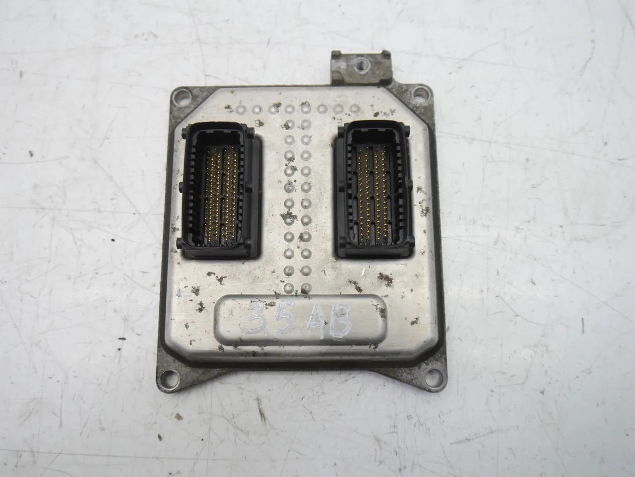 Unidad de control Opel Astra Vectra Zafira 1.8 Z18XER Z18 2H0 55355631