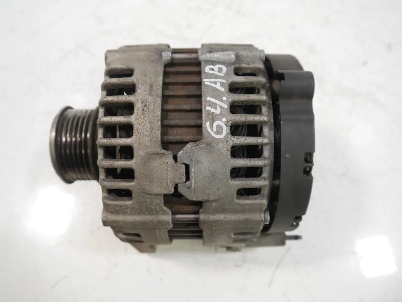 Alternador Audi Volkswagen A3 EOS Passat 2.0 TDI CBAB CBA 03G903023