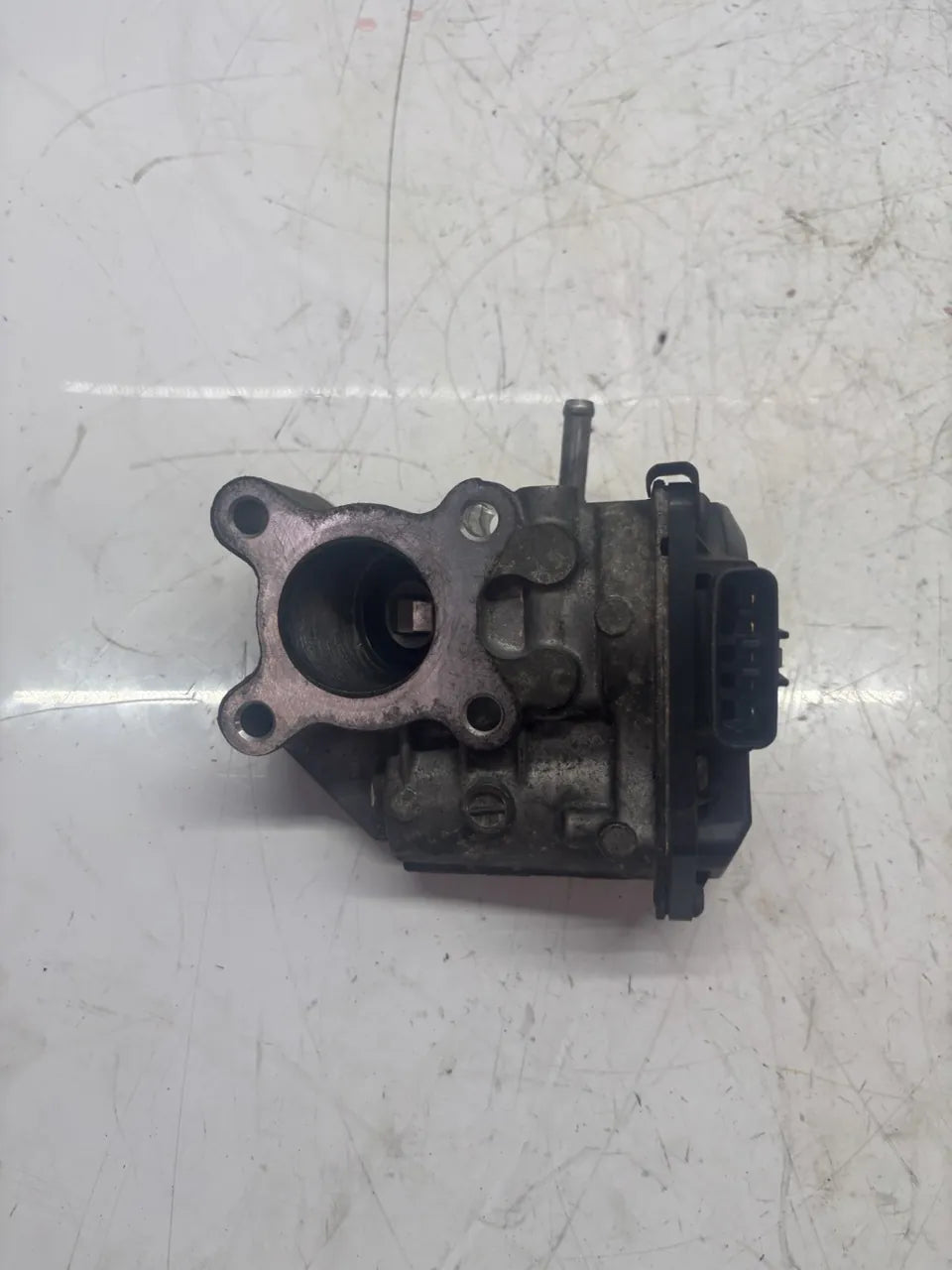 Válvula EGR Nissan Navara MK2 D40 2.5 dCi 4WD YD25DDTi YD25 14710-5X00C