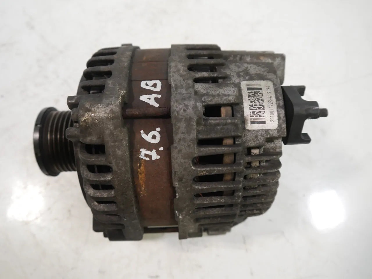 Alternador Renault Opel Master Movano 2.3 DCi CDTi M9T670 M9T 231001822R