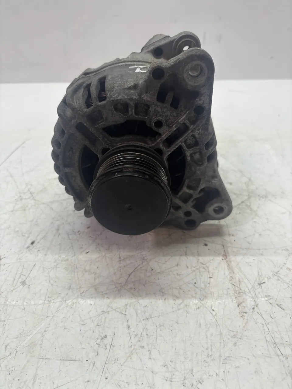 Alternador Skoda Yeti MK1 5L 2,0 TDI CFHC CFH 06F903023F